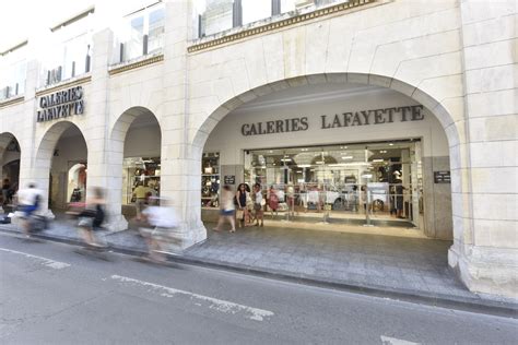 Magasin à La Rochelle .